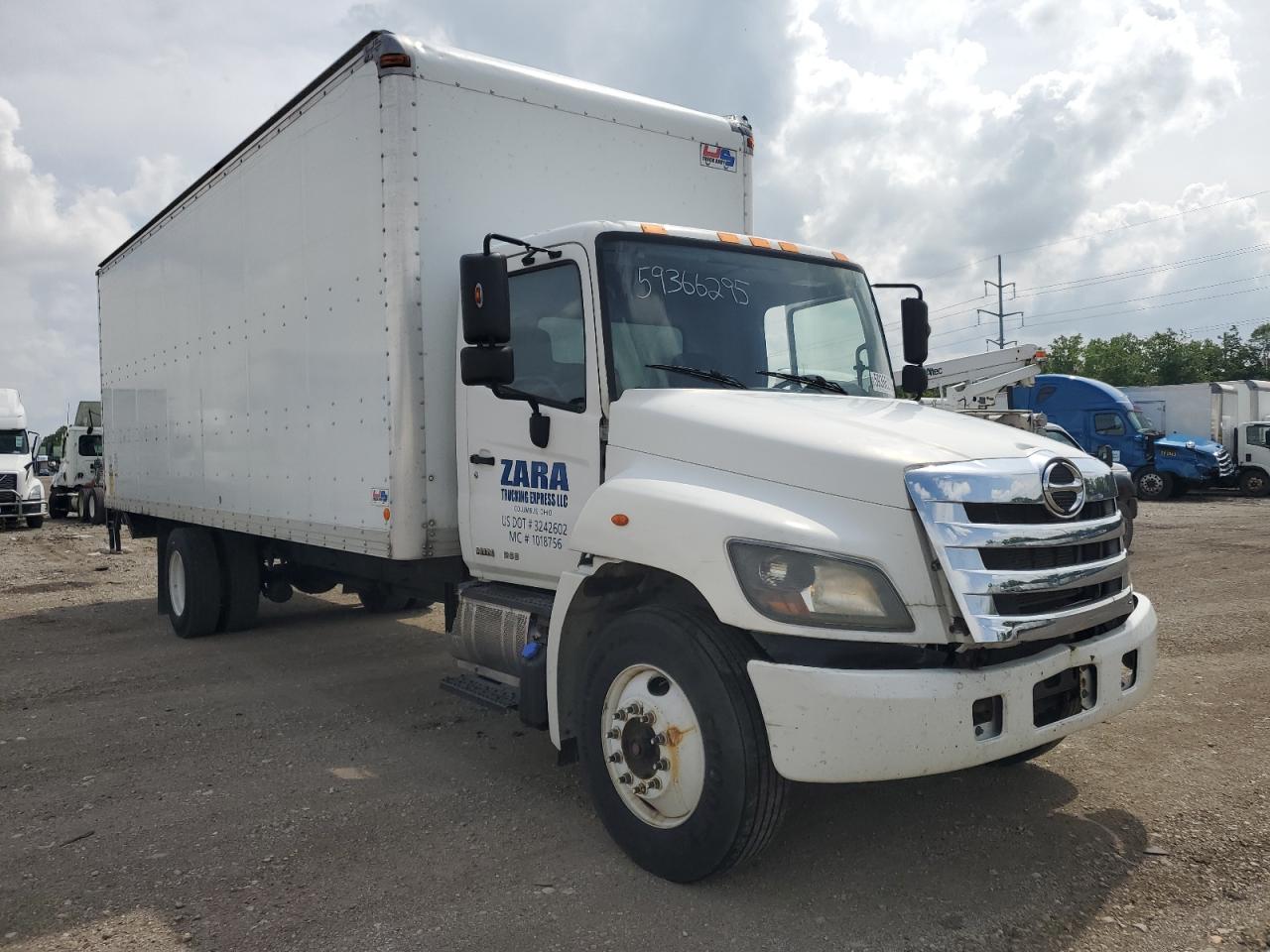 2017 Hino 258/268 for Sale in Columbus, OH - Vandalism