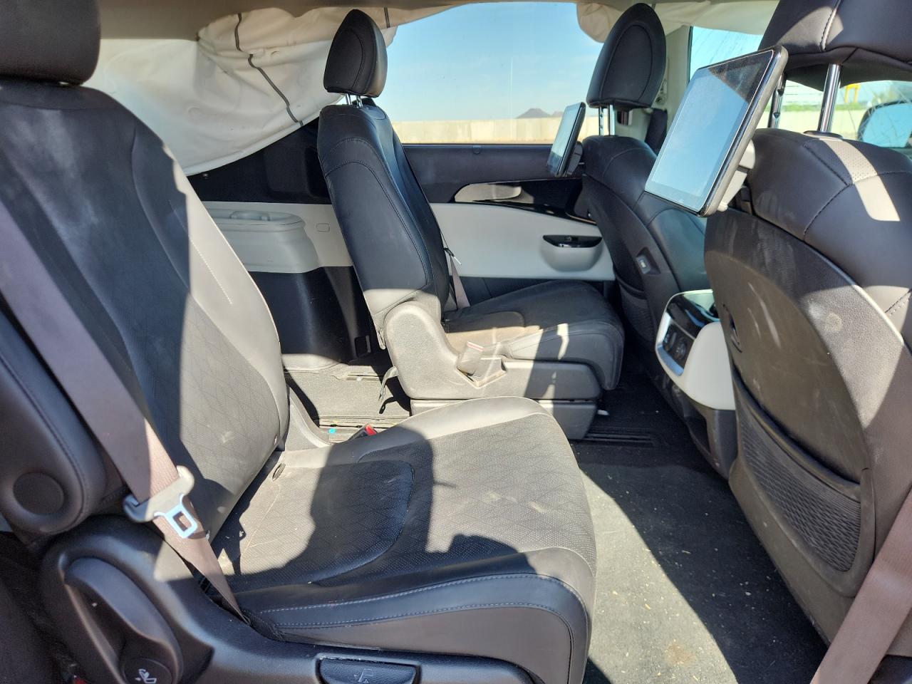 2022 Kia Carnival Sx Prestige VIN: KNDNE5H33N6068879 Lot: 60563775