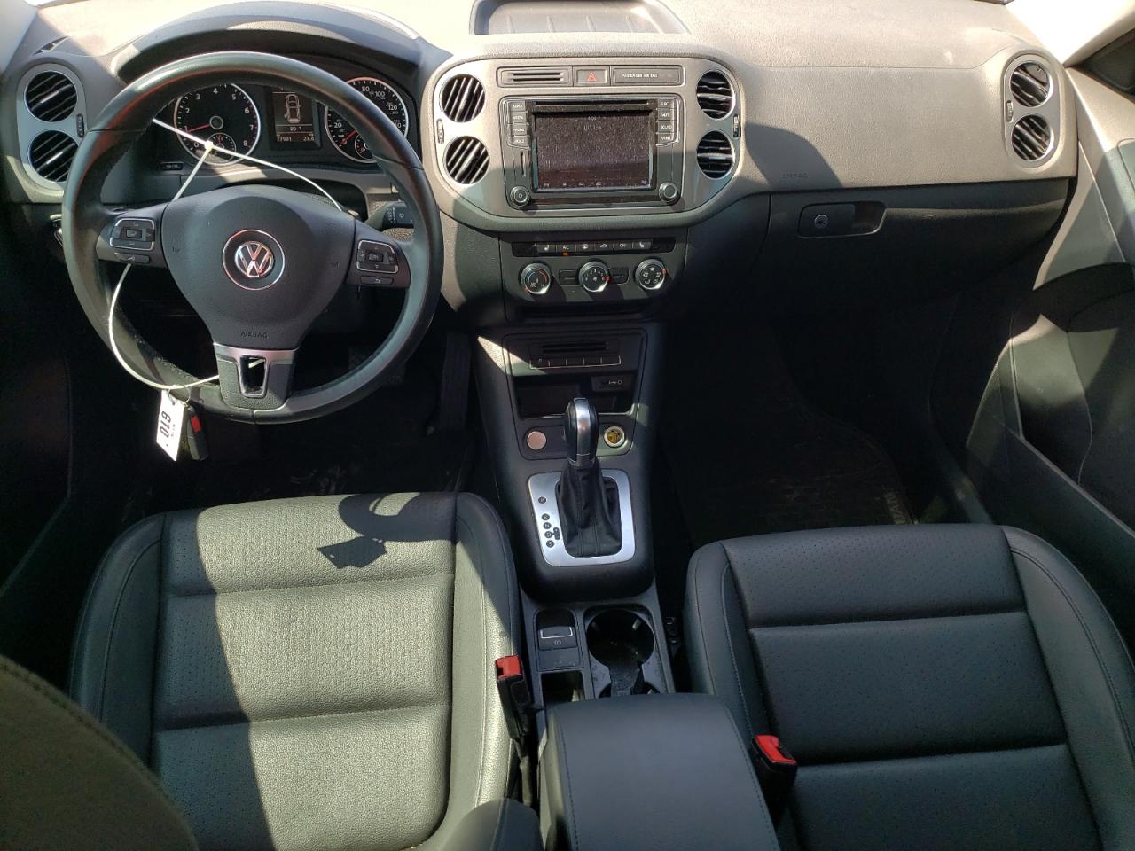 VOLKSWAGEN TIGUAN 2017 VIN WVGAV7AX9HK018499 photo 8