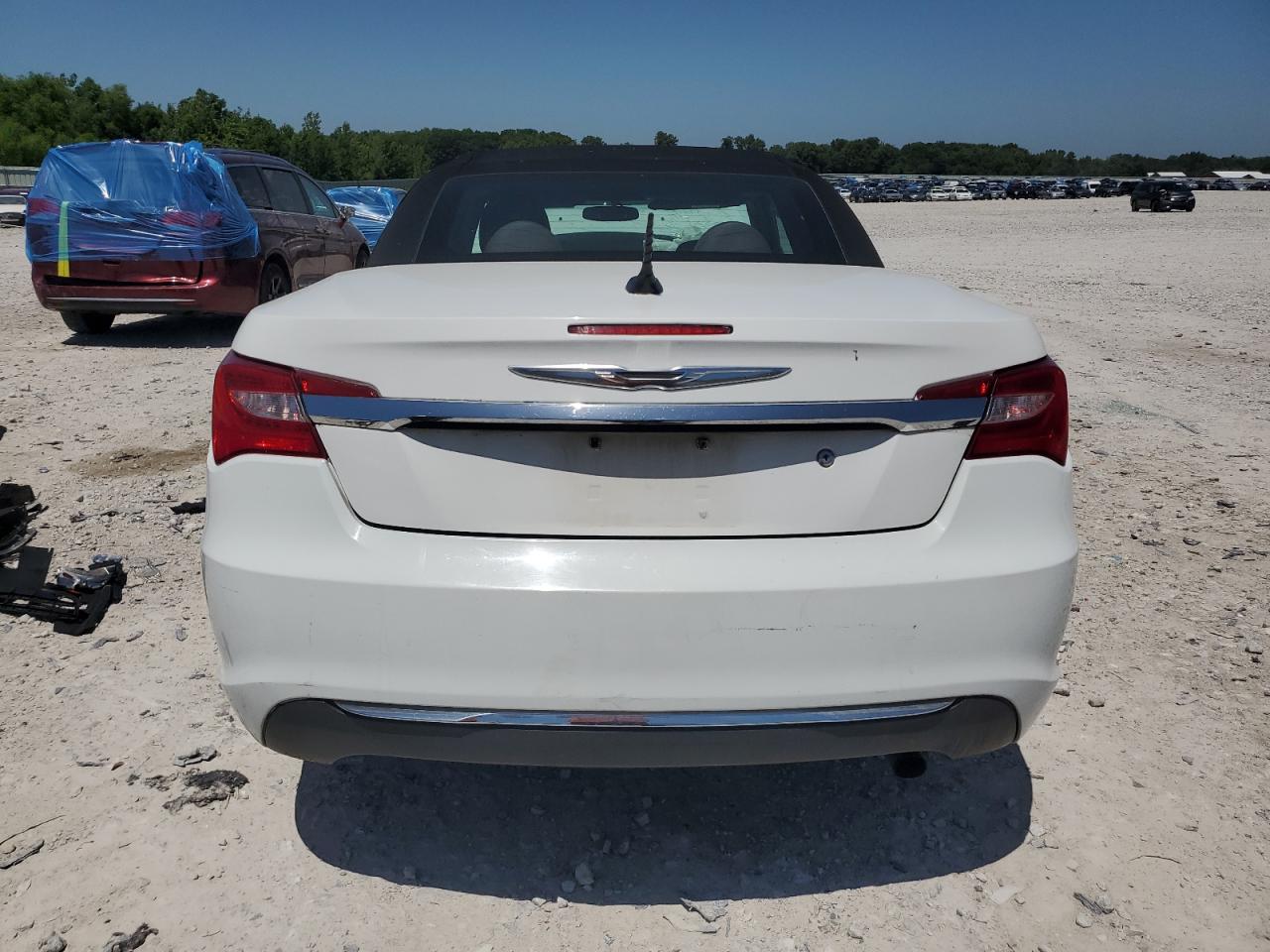2012 Chrysler 200 Touring VIN: 1C3BCBEB2CN218460 Lot: 61911385