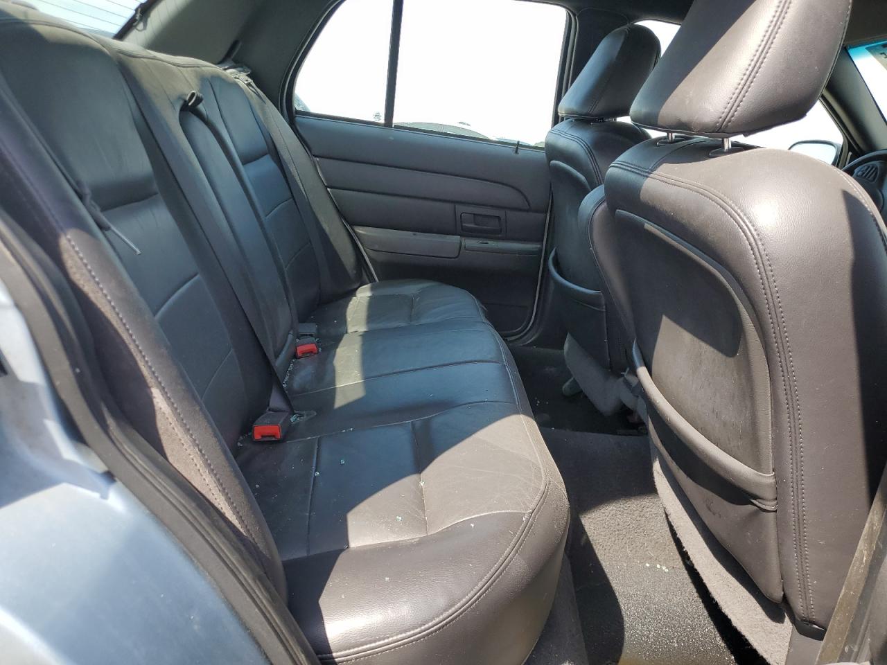 2004 Ford Crown Victoria Lx VIN: 2FAFP74W54X140989 Lot: 60681295