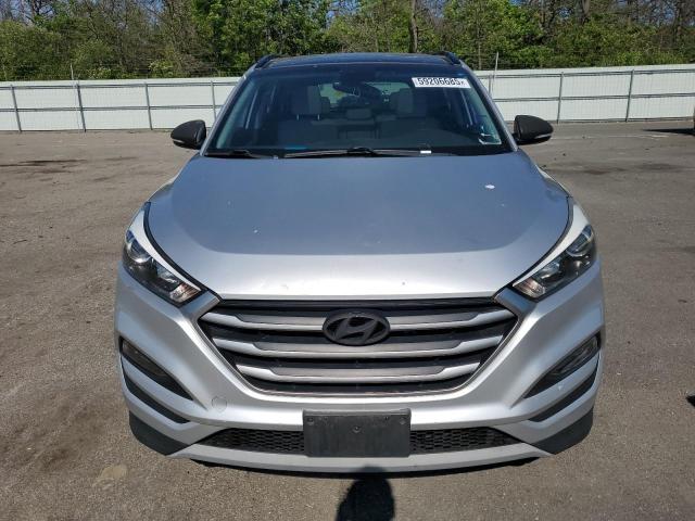  HYUNDAI TUCSON 2018 Srebrny