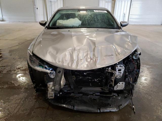  CHRYSLER 200 2016 Srebrny