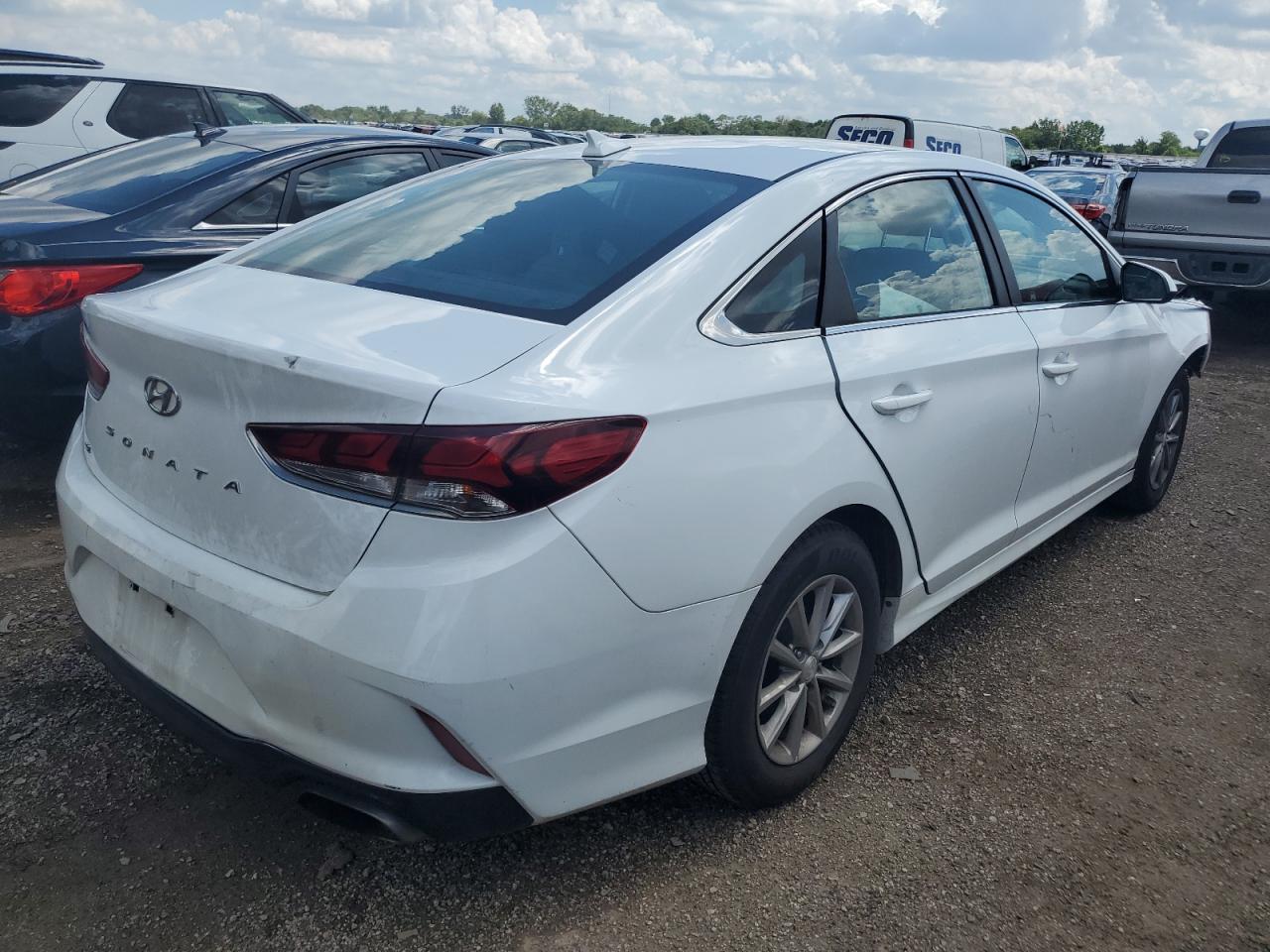 HYUNDAI SONATA 2019 VIN 5NPE24AF3KH745356 photo 3