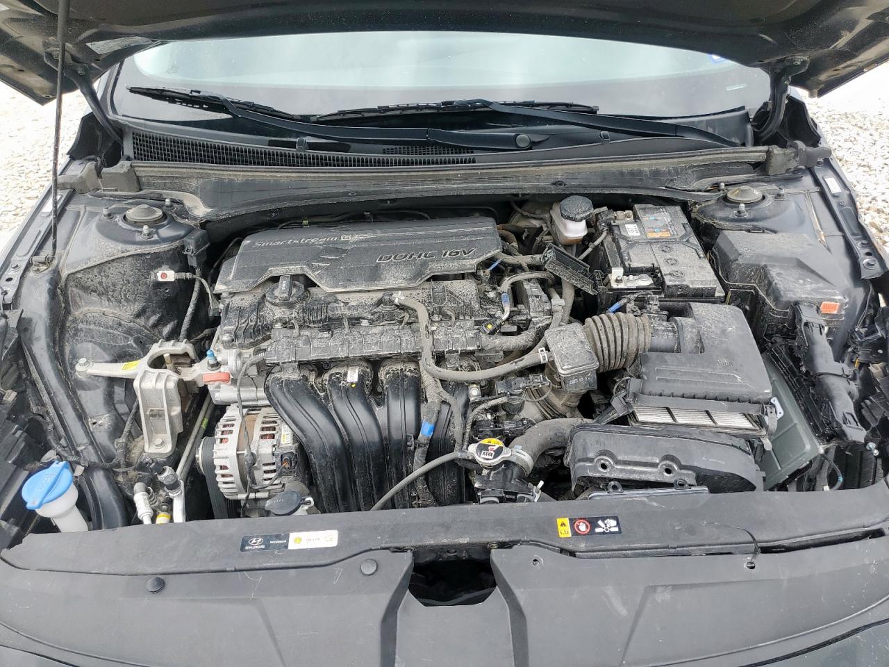 2023 Hyundai Elantra - Image 11