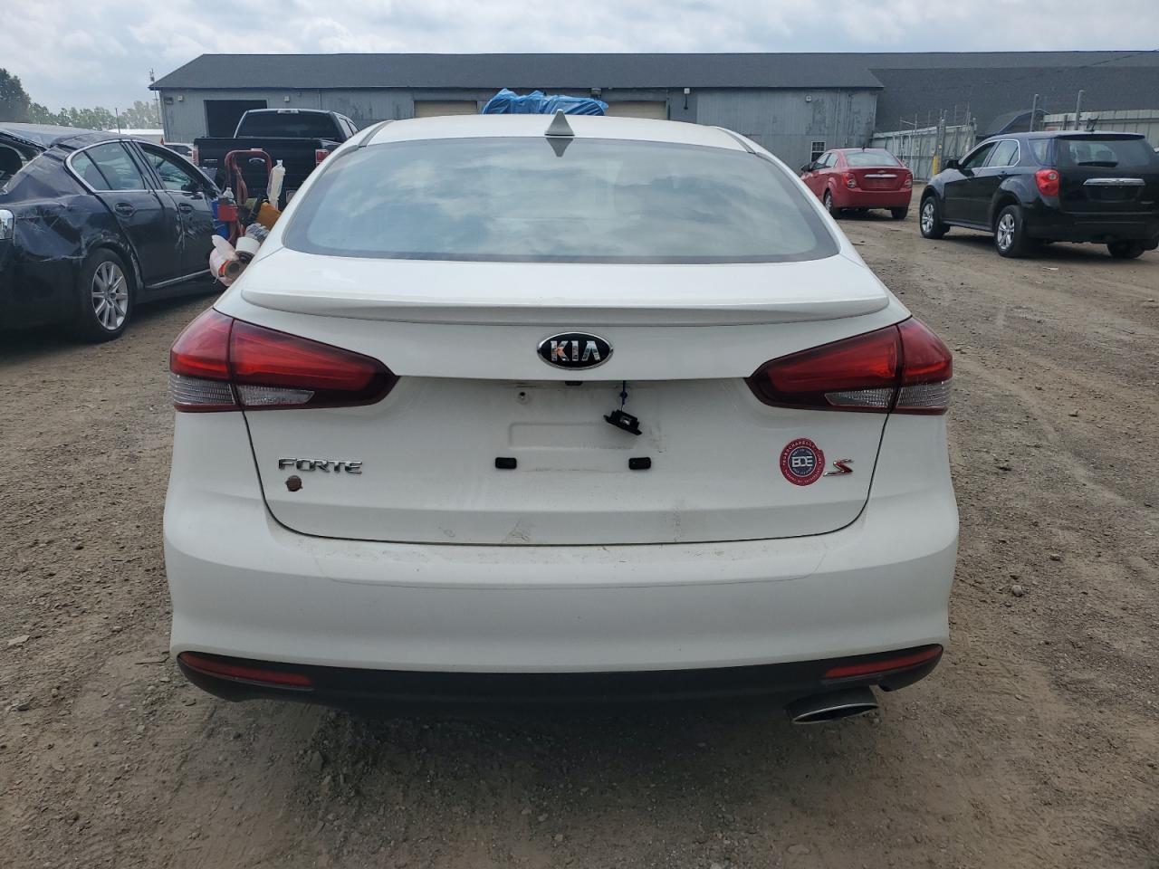 KIA FORTE 2017 VIN 3KPFL4A78HE155743 фото 6