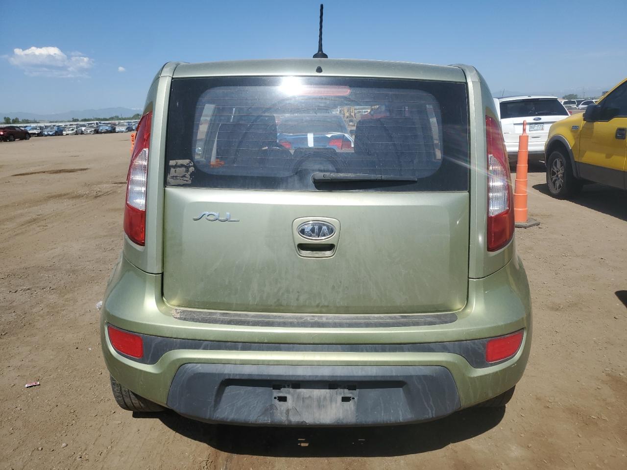 2012 Kia Soul VIN: KNDJT2A57C7393802 Lot: 61251395