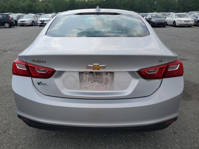  CHEVROLET MALIBU 2018 Srebrny