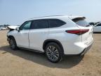 2020 Toyota Highlander Platinum   for Sale in Elgin, IL - Front End