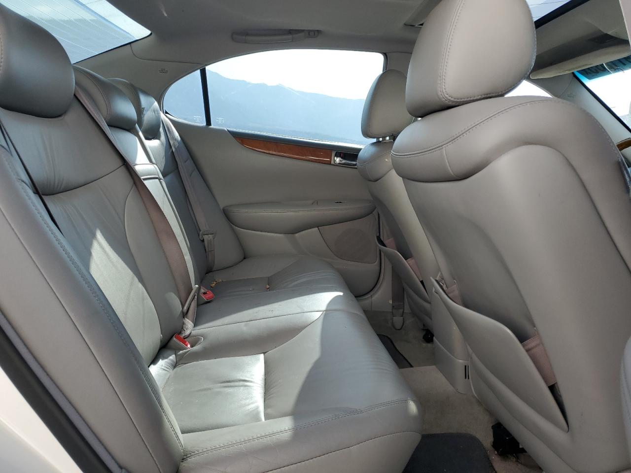 2005 Lexus Es 330 VIN: JTHBA30G855070410 Lot: 62911285