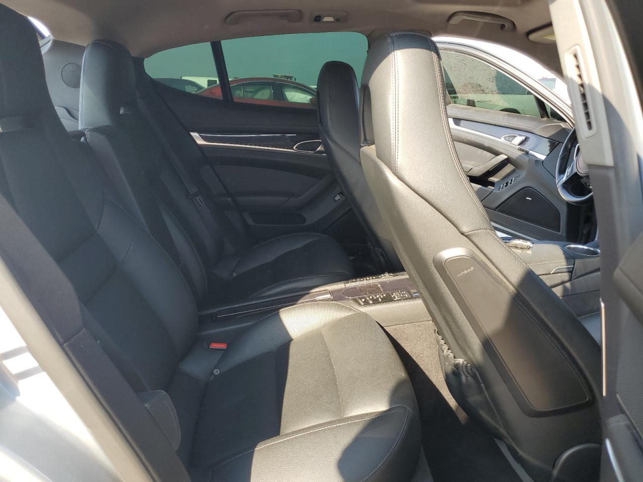 2014 Porsche Panamera 2 VIN: WP0AA2A77EL010121 Lot: 61668005