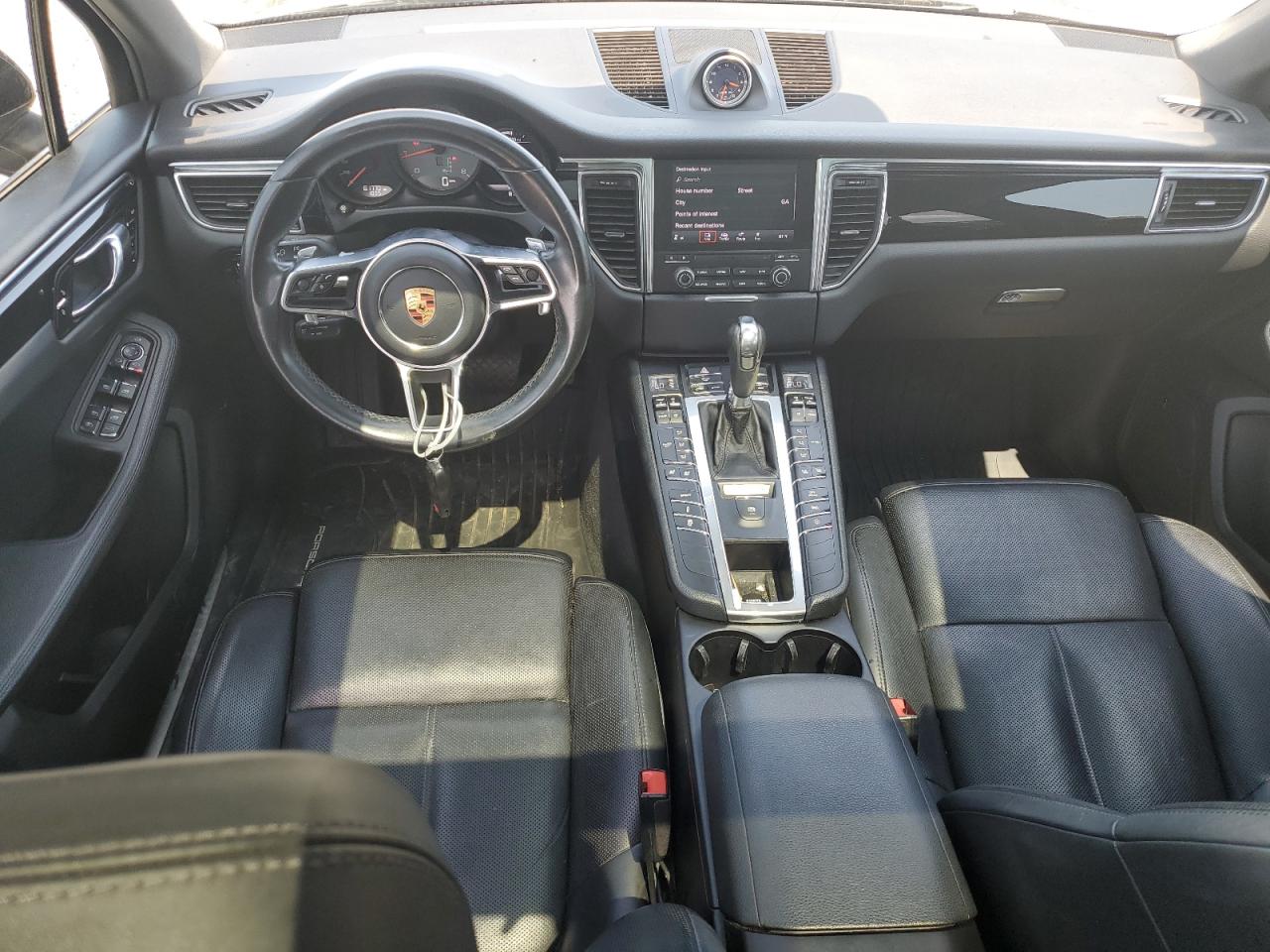 2017 Porsche Macan S VIN: WP1AB2A52HLB19097 Lot: 62745395