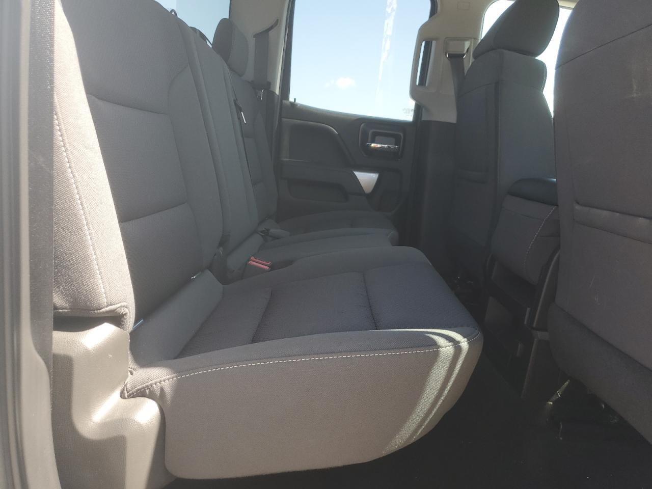 2018 Chevrolet Silverado K1500 Lt VIN: 1GCVKREH2JZ219431 Lot: 61997895
