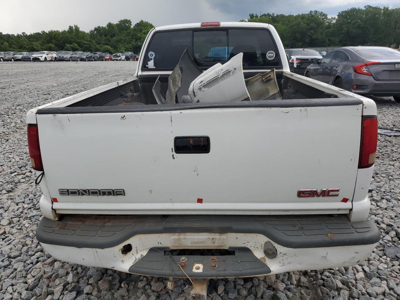 1999 GMC Sonoma VIN: 1GTCS19X7X8510015 Lot: 61728825
