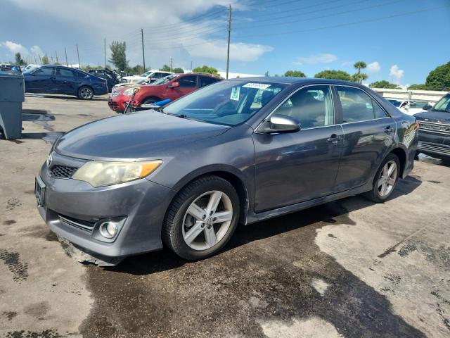  TOYOTA CAMRY 2014 Szary