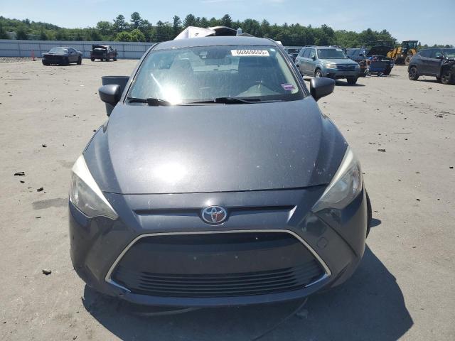  TOYOTA YARIS 2017 Черный