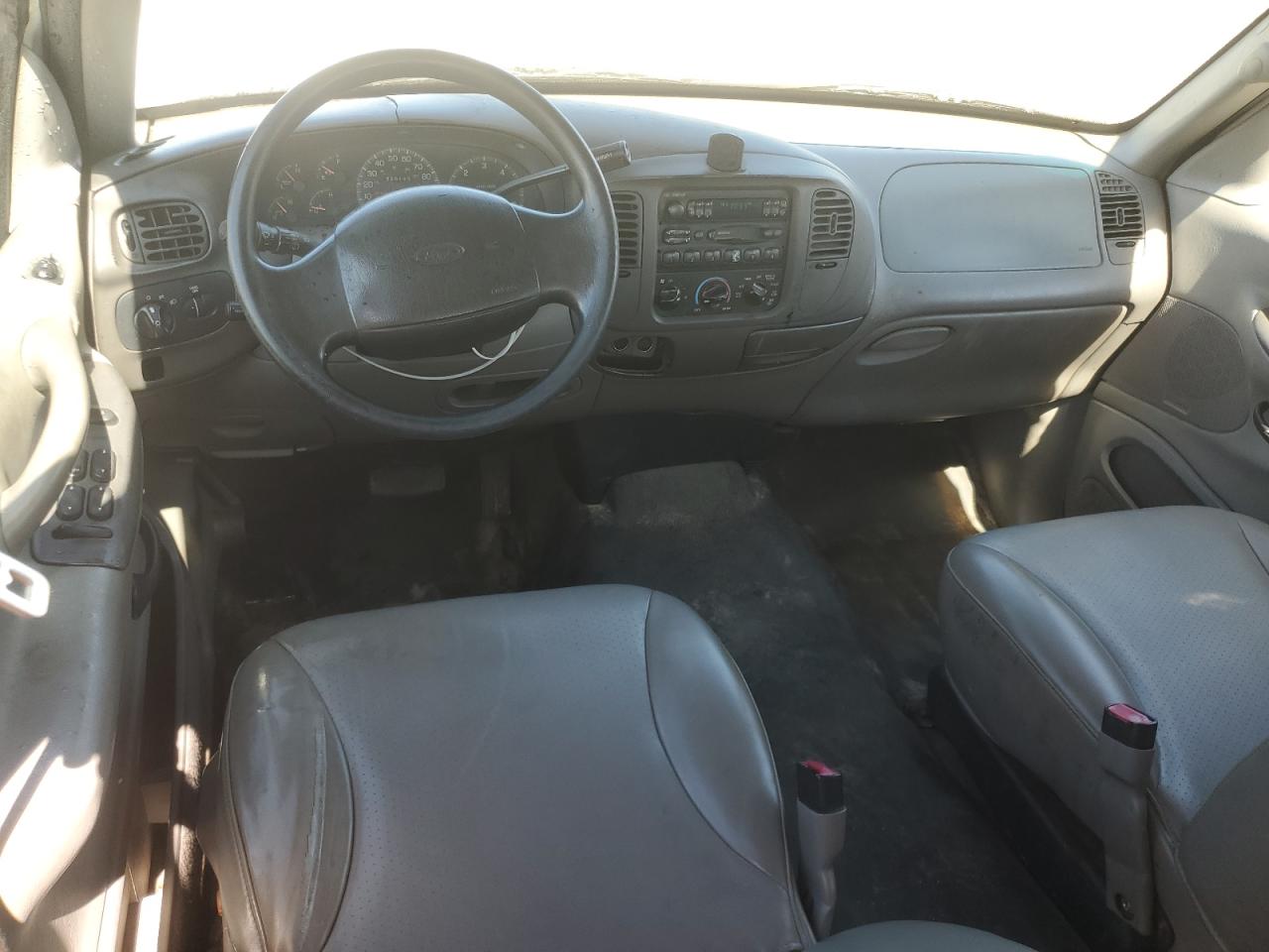 1997 Ford Expedition VIN: 1FMEU17L2VLB74797 Lot: 61377745