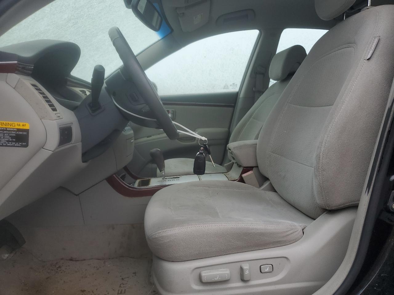 2006 Hyundai Azera Se VIN: KMHFC46F26A070795 Lot: 58563165