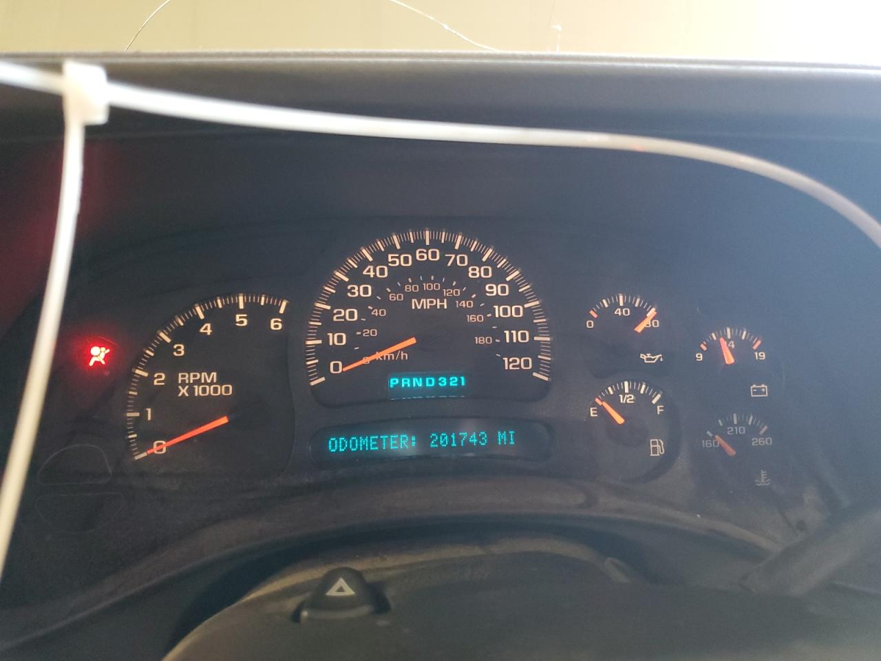2005 Chevrolet Suburban K1500 VIN: 3GNFK16Z95G230940 Lot: 61540725