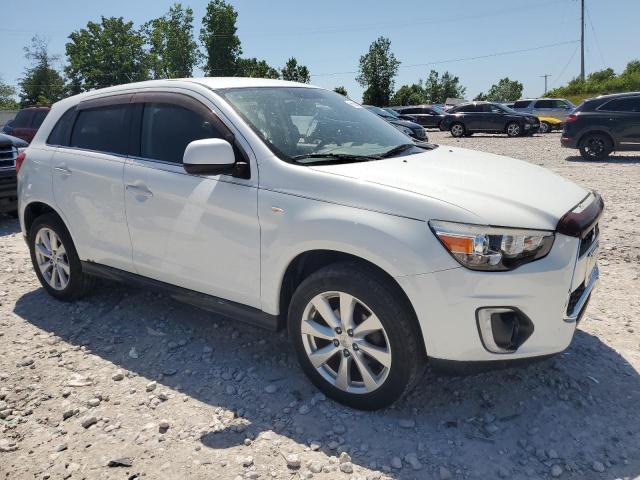 Parquets MITSUBISHI OUTLANDER 2015 Biały