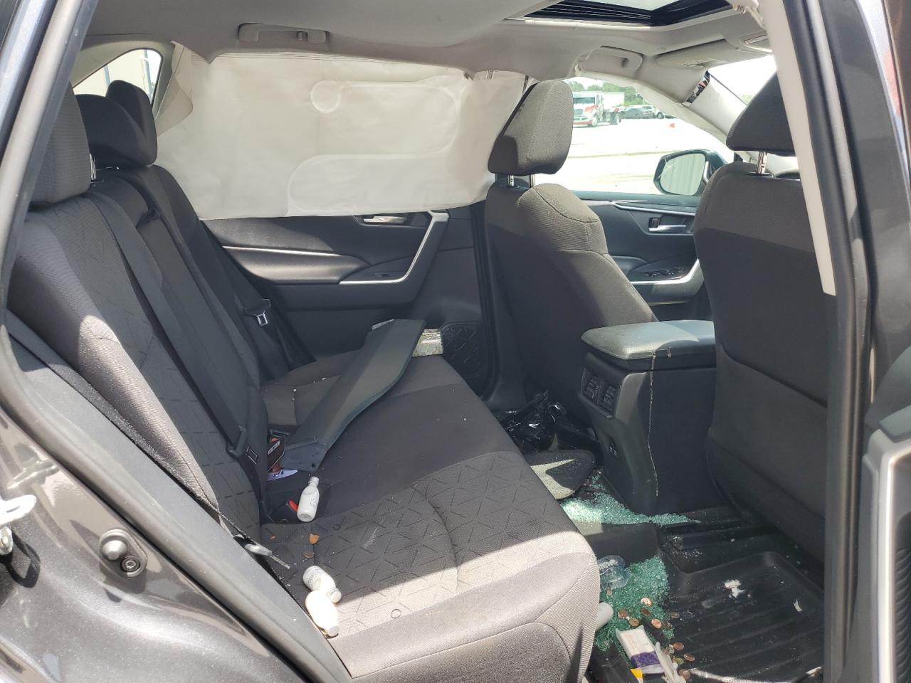 2020 Toyota Rav4 Xle VIN: 2T3W1RFV3LW063897 Lot: 60565995
