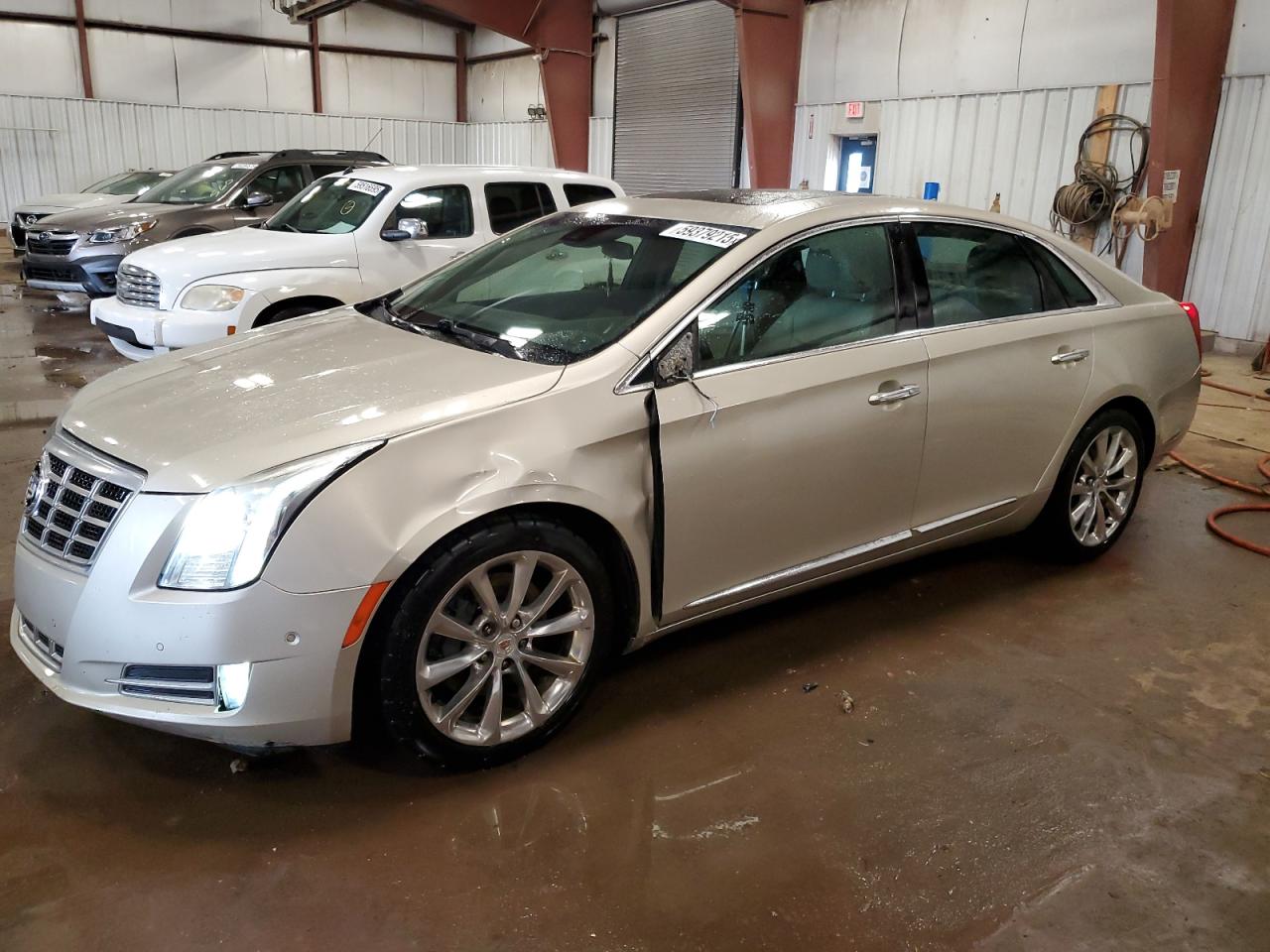 2014 Cadillac Xts Luxury Collection for Sale in Lansing, MI - Side