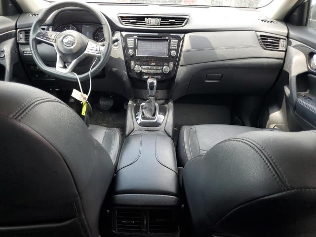  NISSAN ROGUE 2017 Srebrny