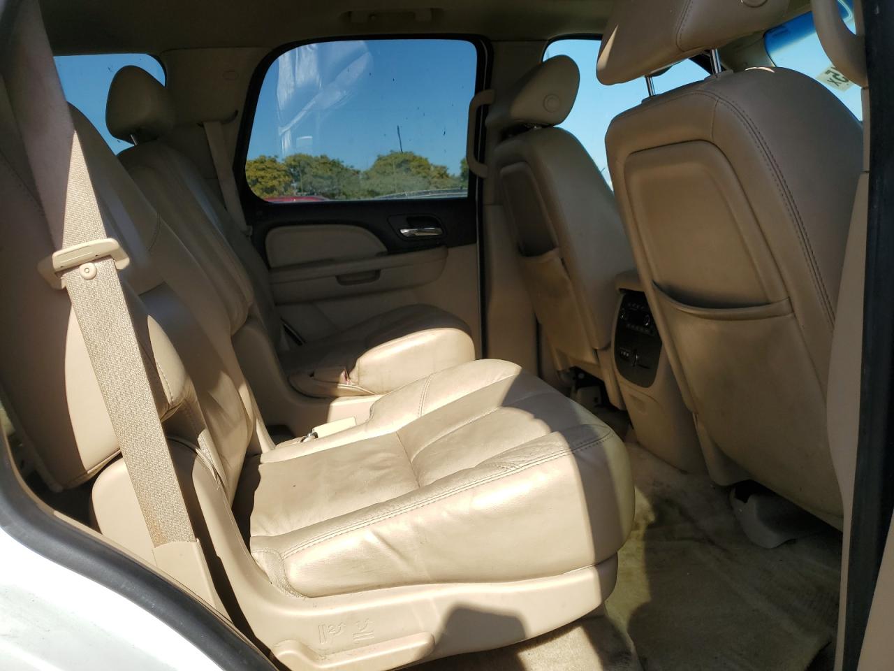 2007 GMC Yukon Denali VIN: 1GKFK63827J263835 Lot: 61187615