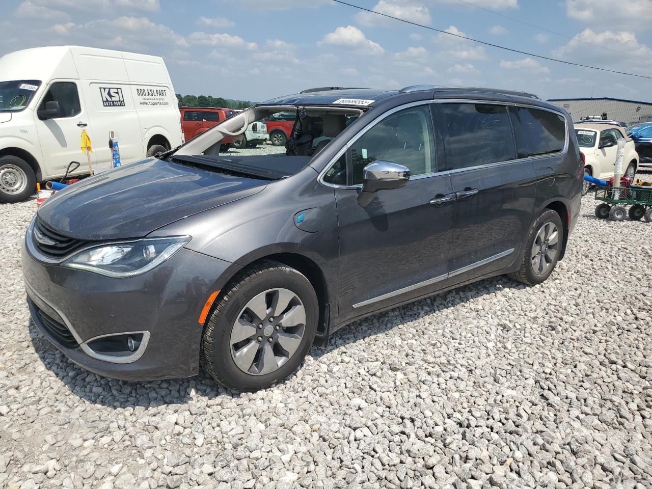 2018 Chrysler Pacifica Hybrid Limited na sprzedaż w Wayland, MI - Top/Roof