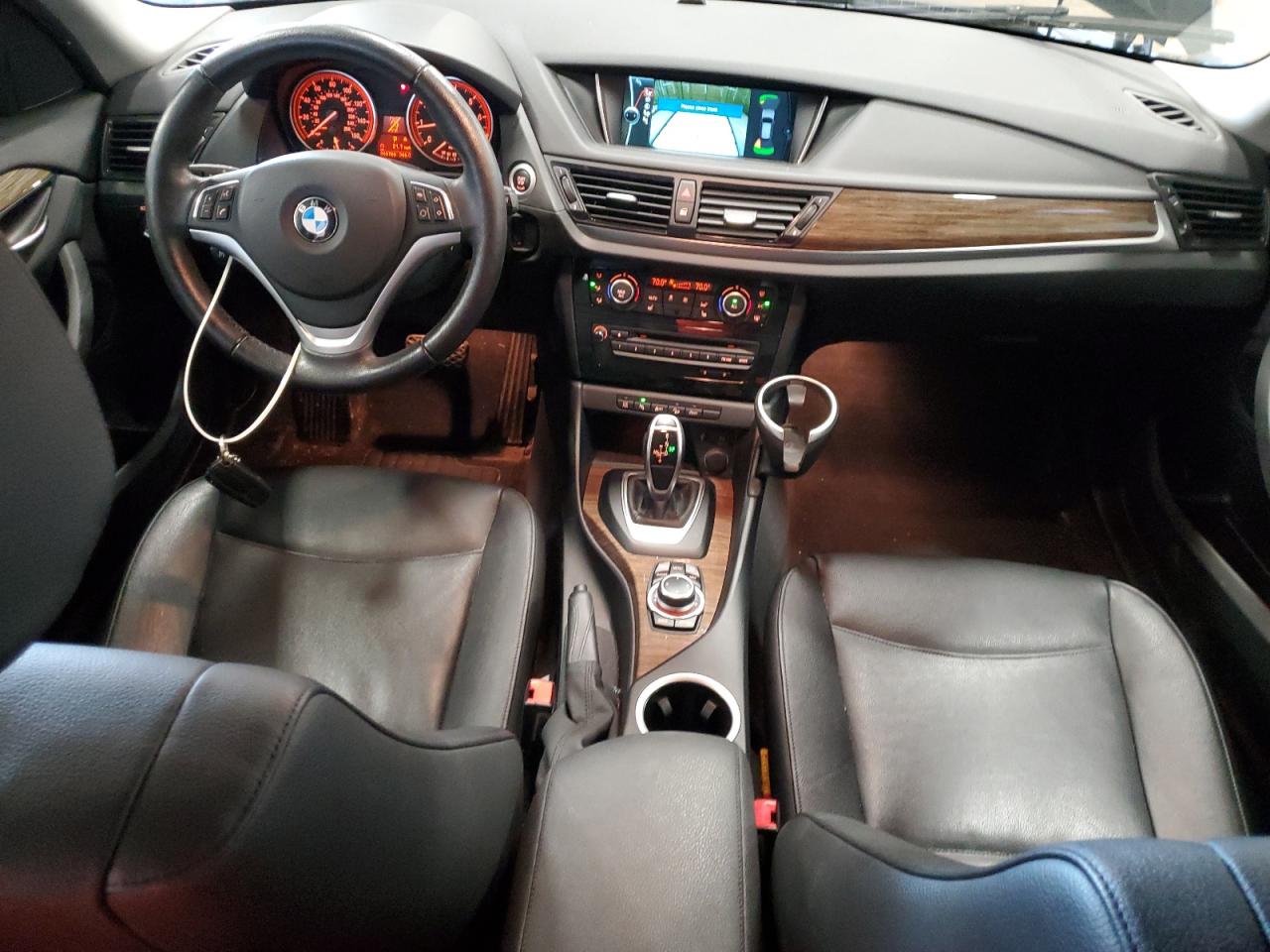 2015 BMW X1 xDrive28I VIN: WBAVL1C52FVY35875 Lot: 62762815