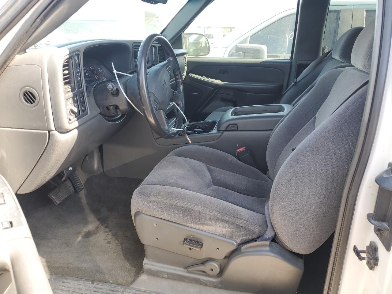 2003 GMC Sierra K2500 Heavy Duty VIN: 1GTHK29U93E120949 Lot: 61807725