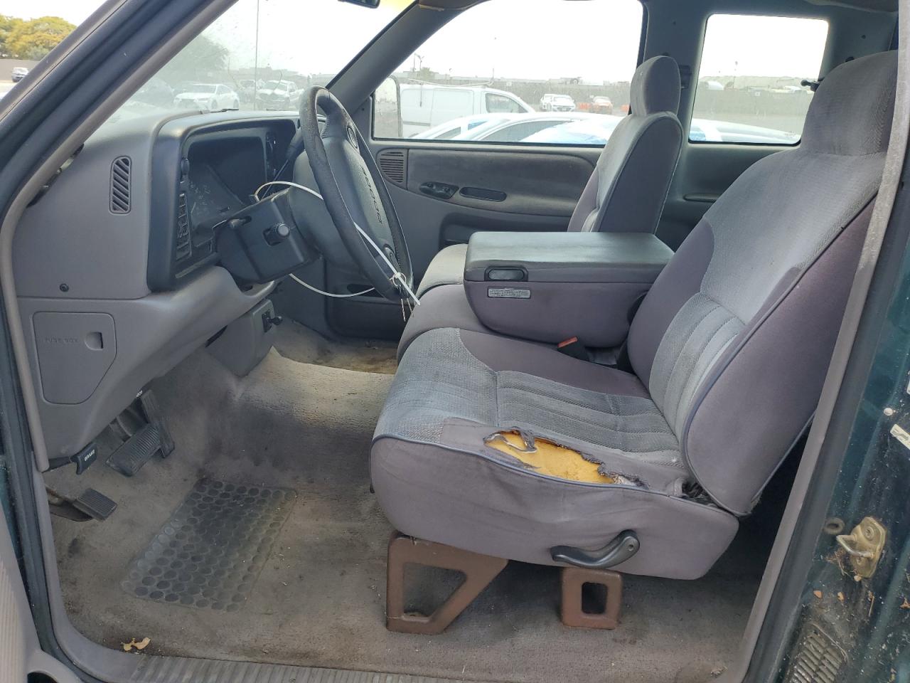1996 Dodge Ram 2500 VIN: 3B7KC23Z1TM196165 Lot: 61874945