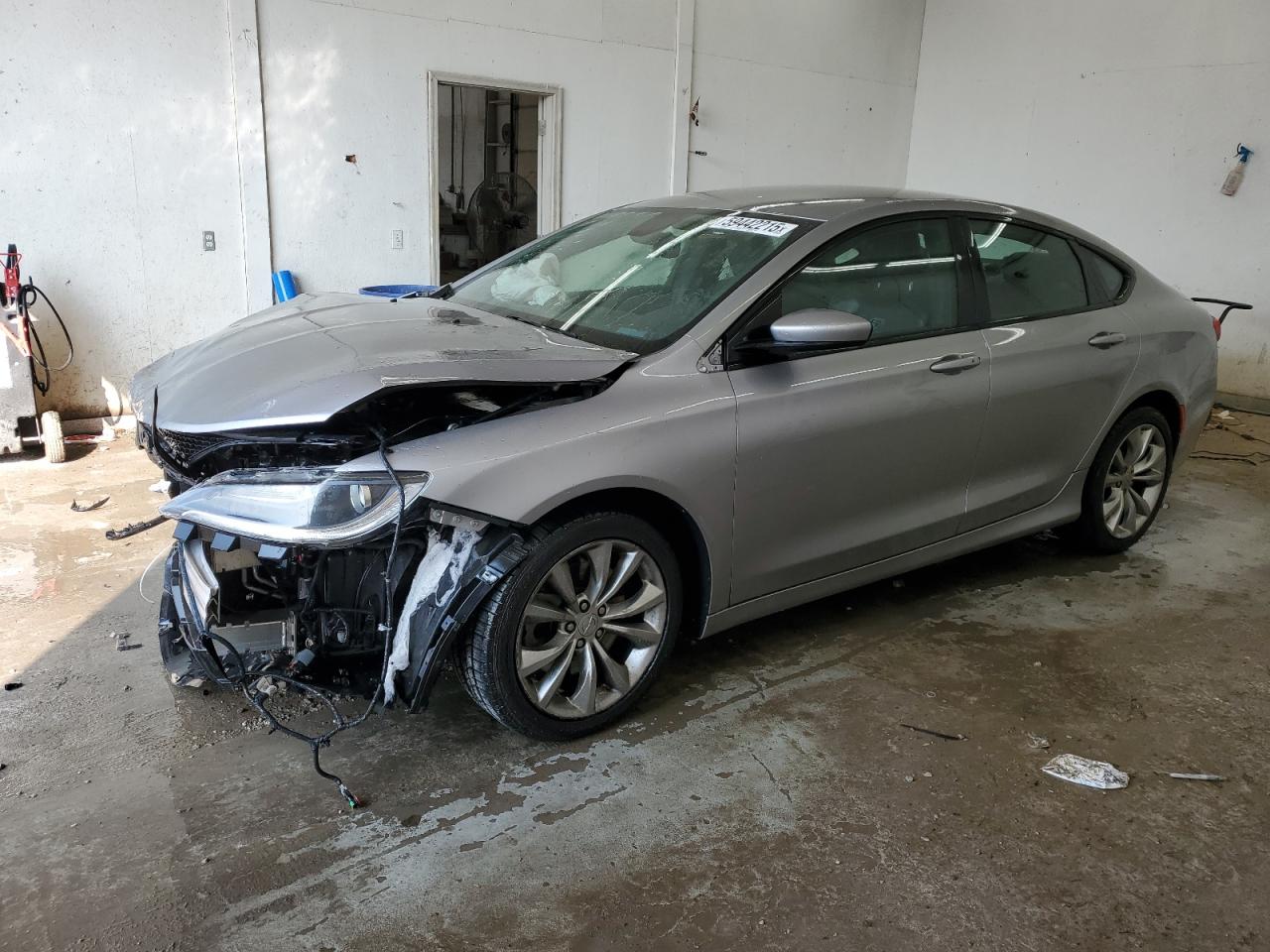 2015 Chrysler 200 S zu verkaufen in Madisonville, TN - Front End