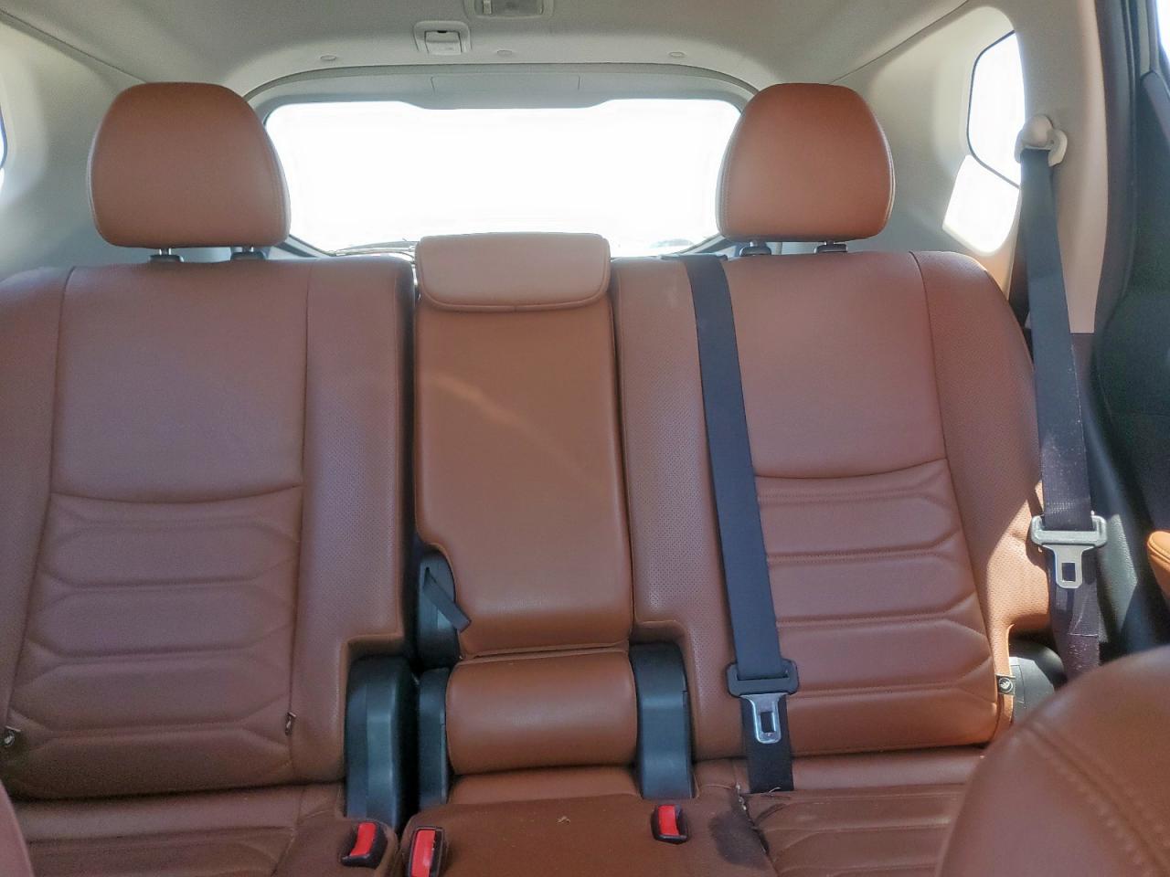2018 Nissan Rogue S VIN: JN8AT2MT1JW467619 Lot: 62565985