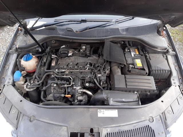 2011 VOLKSWAGEN PASSAT