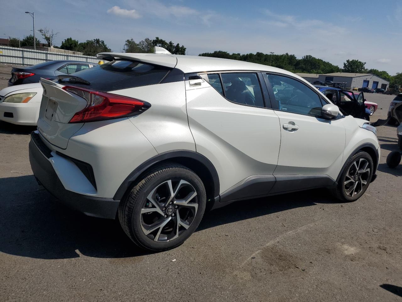 TOYOTA C-HR 2019 VIN NMTKHMBX3KR079200 zdjęcie 3