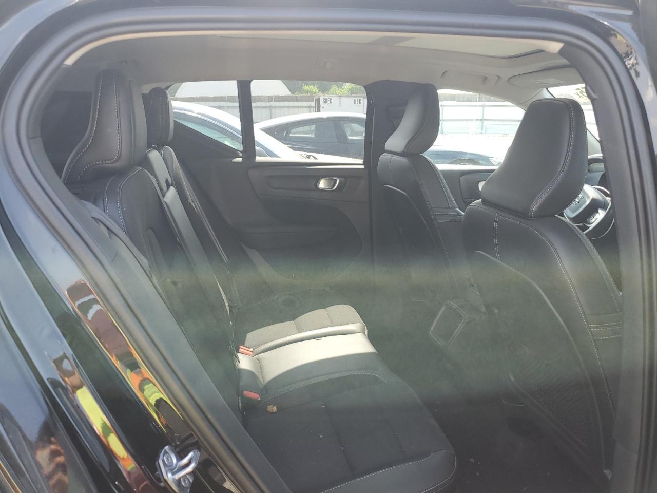 2020 Volvo Xc40 T5 Momentum VIN: YV4162UK9L2251101 Lot: 61938055