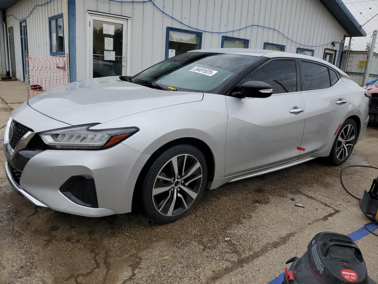 2021 Nissan Maxima Sv