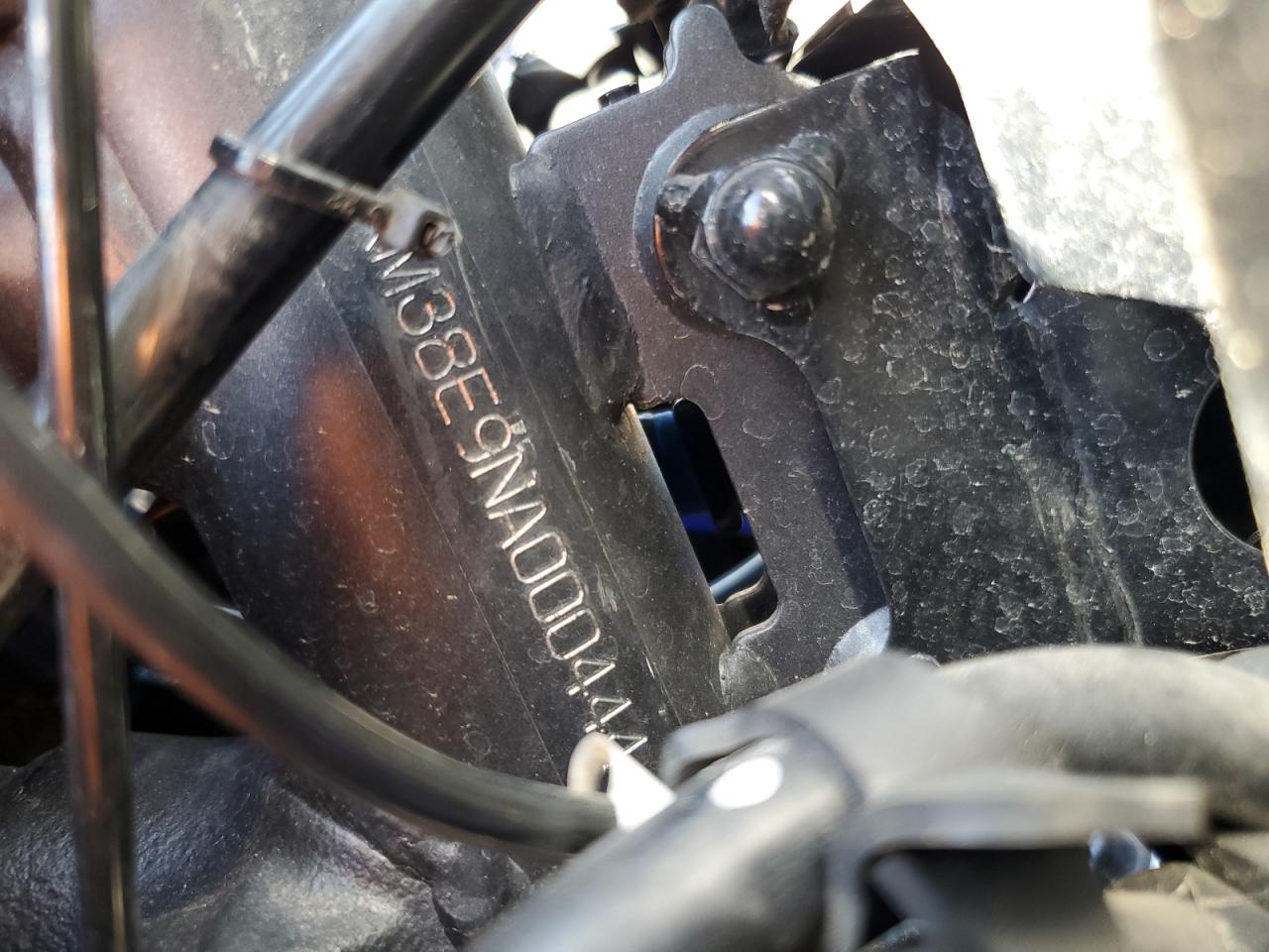 YAMAHA YZFR7 2022 VIN JYARM38E9NA000444 photo 8