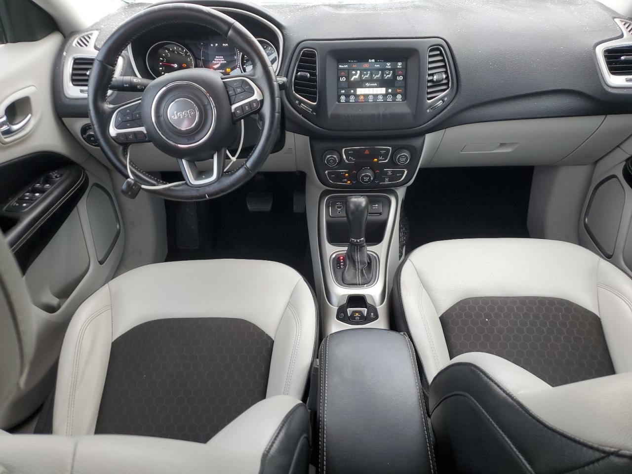 JEEP COMPASS 2020 VIN 3C4NJCBBXLT257063 zdjęcie 8