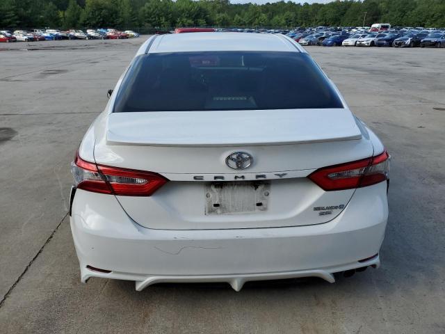  TOYOTA CAMRY 2018 Белы
