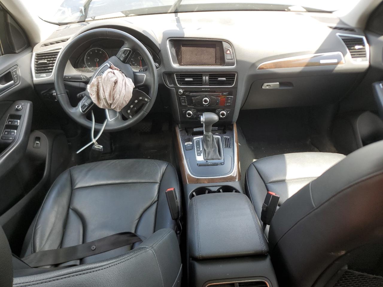 2016 Audi Q5 Premium VIN: WA1C2AFP2GA135979 Lot: 60890165