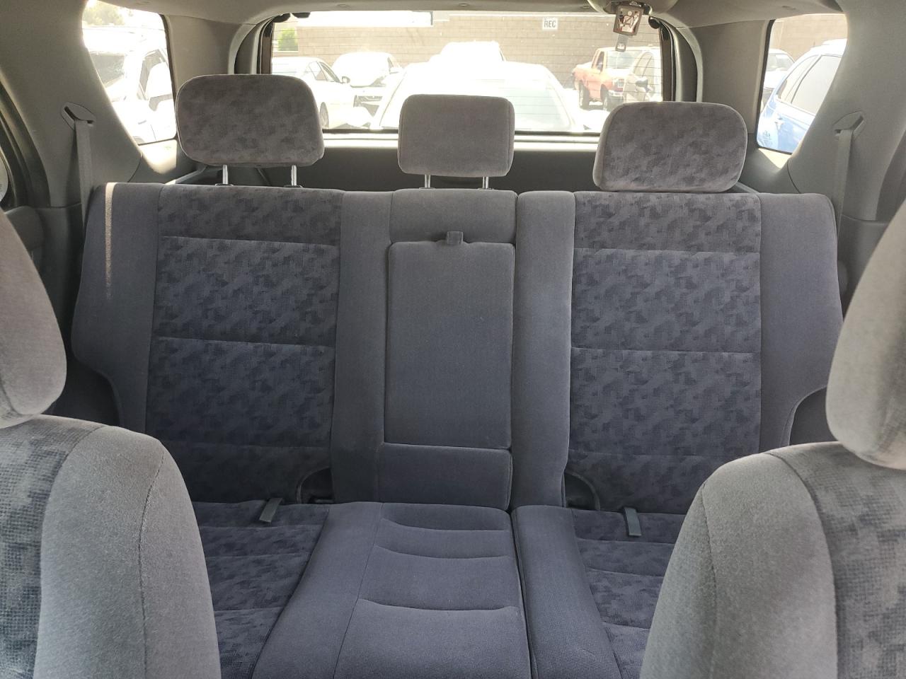 2003 Kia Sorento Ex VIN: KNDJD733235173825 Lot: 62675685