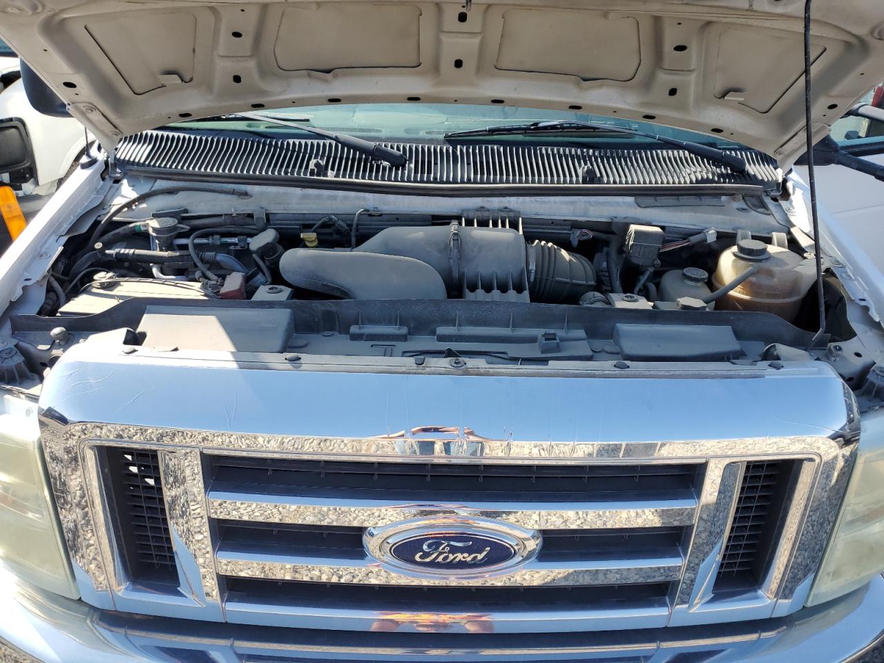2008 Ford Econoline E350 Super Duty Cutaway Van VIN: 1FDWE35L08DA54477 Lot: 61429365