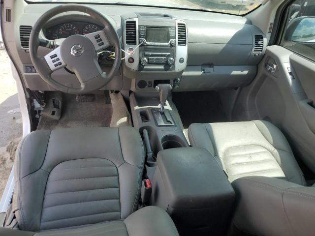  NISSAN FRONTIER 2017 Серебристый