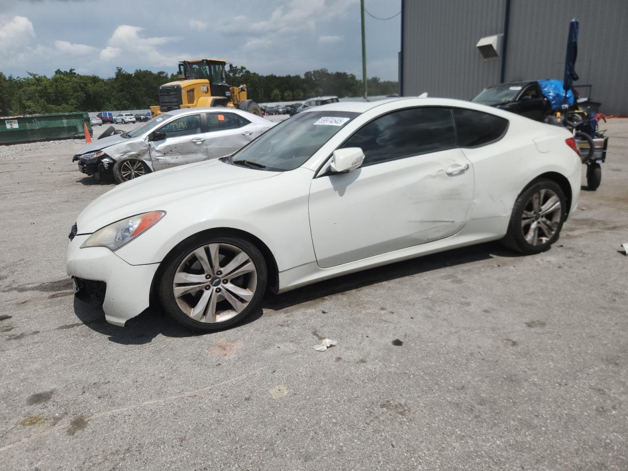 2010 Hyundai Genesis Coupe 3.8L for Sale in Apopka, FL - Side
