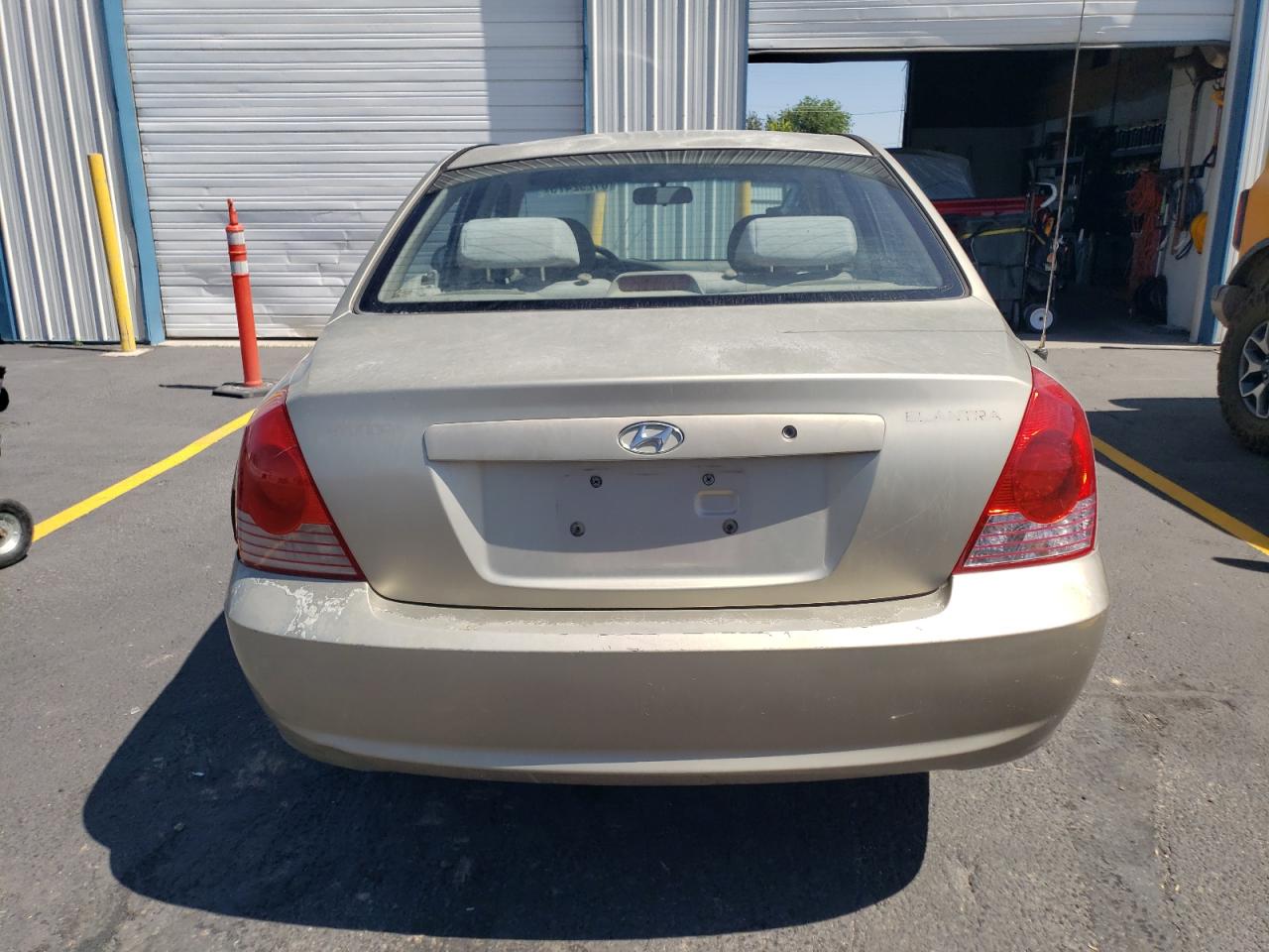 2005 Hyundai Elantra Gls VIN: KMHDN46D35U149616 Lot: 61292475