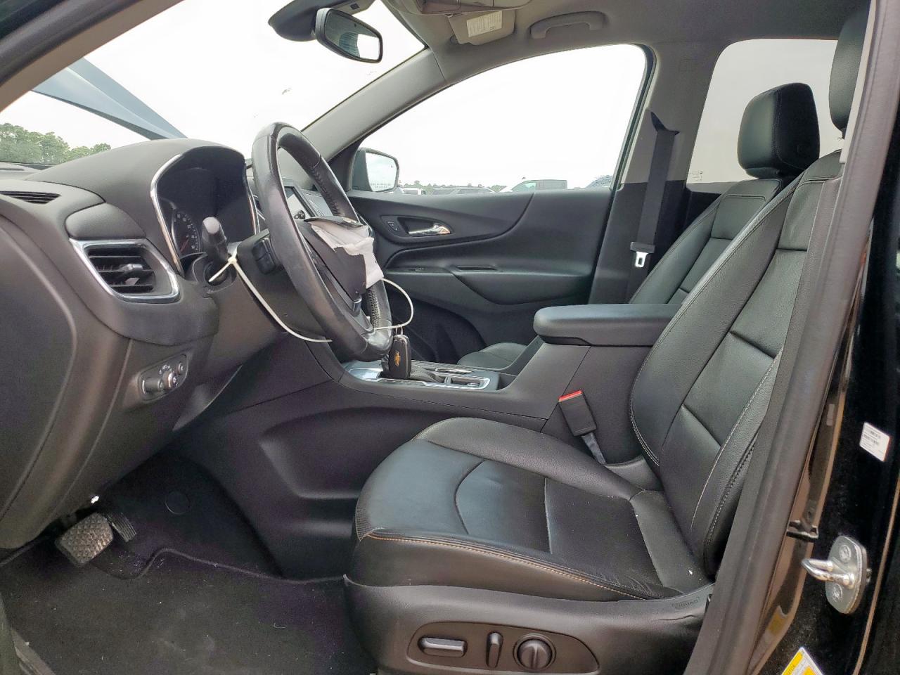 2020 Chevrolet Equinox Lt VIN: 3GNAXKEV9LL162627 Lot: 63012345