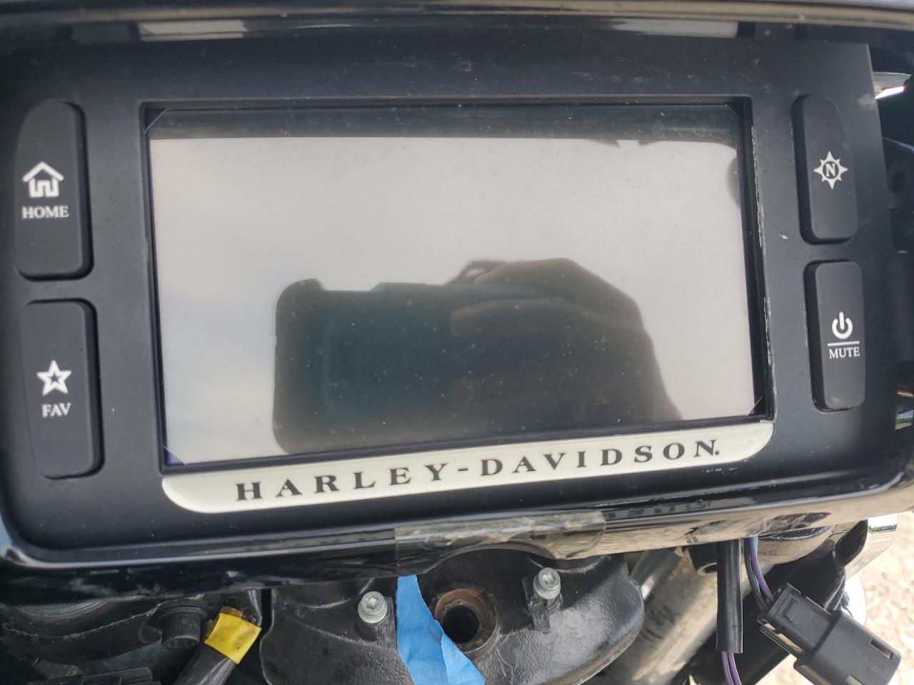 2015 Harley-Davidson Flhxse Cvo Street Glide VIN: 1HD1PXN14FB957947 Lot: 61988475