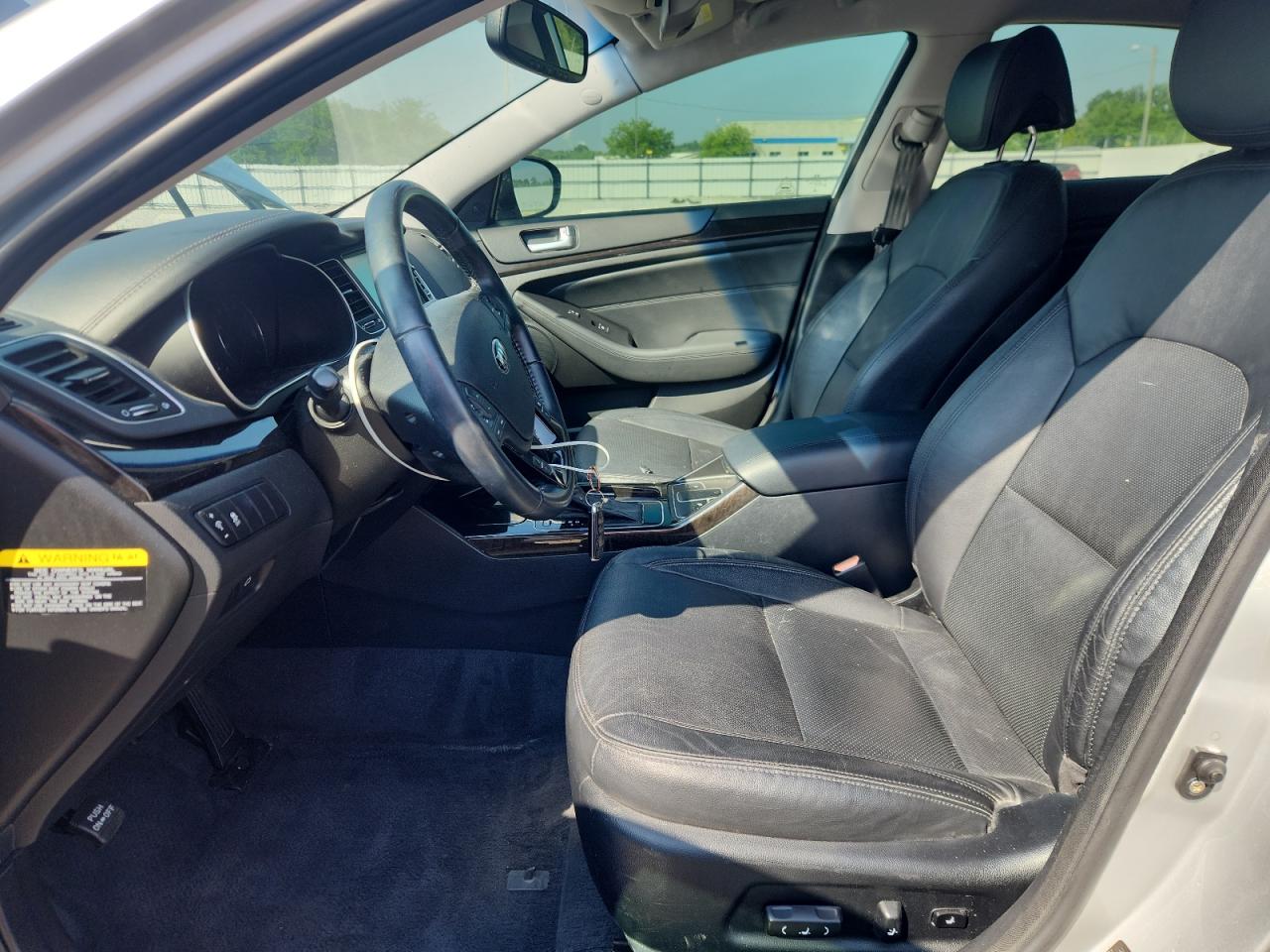 2016 Kia Cadenza Luxury VIN: KNALN4D70G5215160 Lot: 62837375